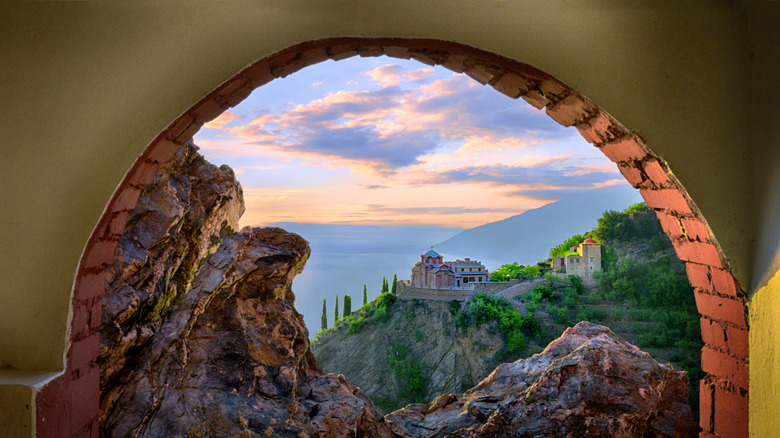 vue de la scete sur le mont Athos
