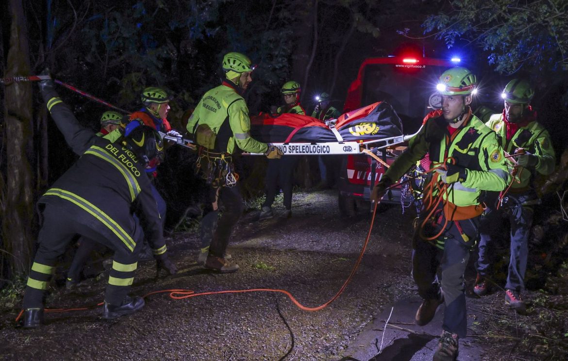 Accident de téléphérique près de Naples : bilan tragique de quatre morts