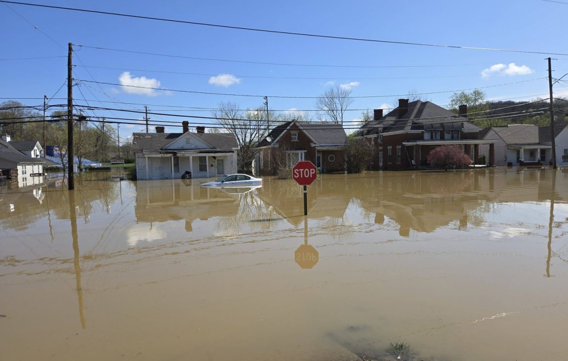 Crues tragiques aux États-Unis : un enfant de 9 ans emporté