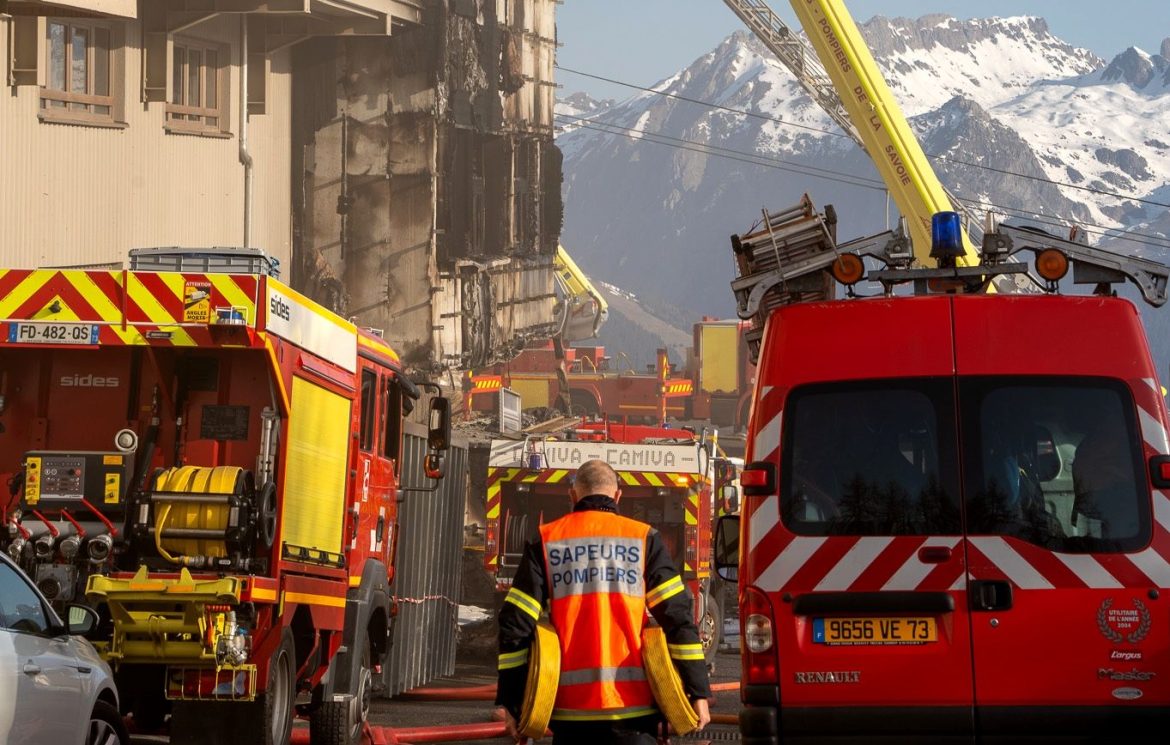 Incendie à La Plagne : près de 500 évacués d'un hôtel en Savoie