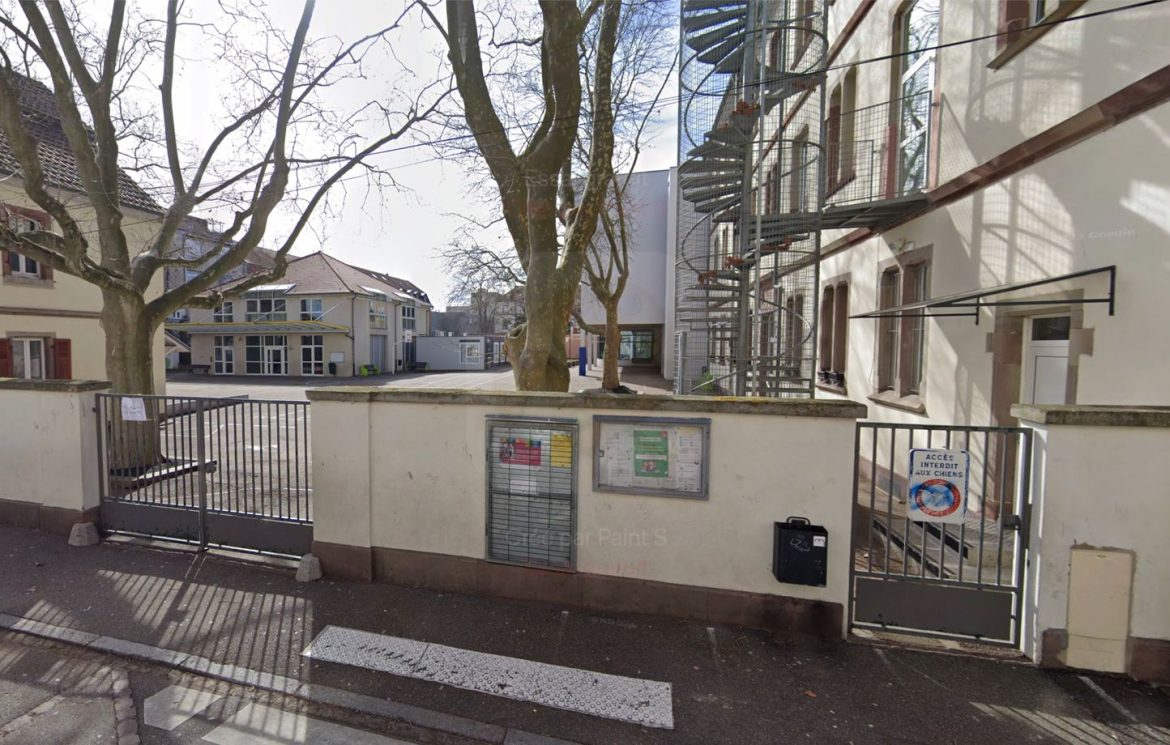 Ardennes : Un adolescent traumatisant des élèves avec un pistolet à billes