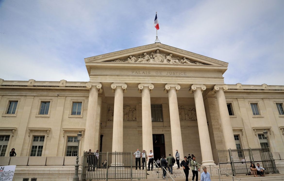 Braquage à Olivet : Deux hommes condamnés à prison ferme