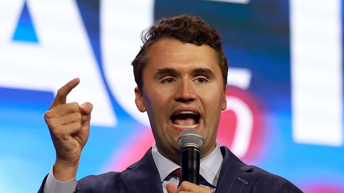 Le monde réagit à la mort de Charlie Kirk